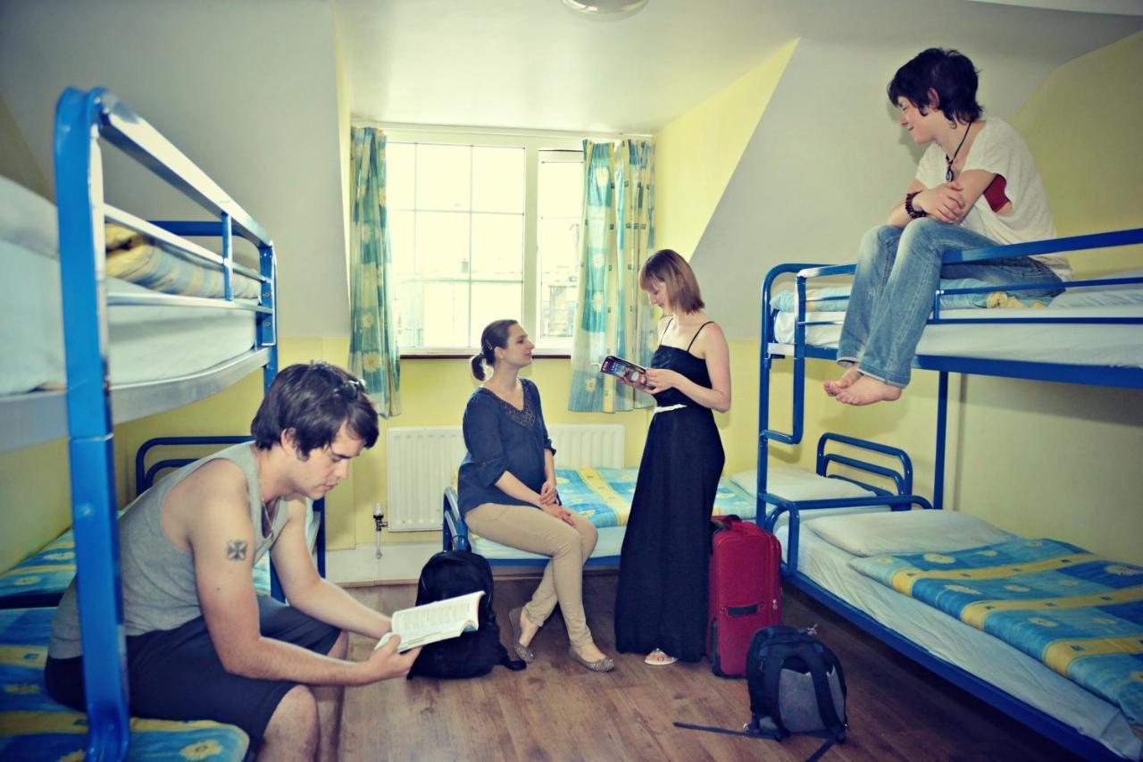 Neptune'S Hostel Killarney Ngoại thất bức ảnh